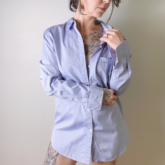 Aritzia Talula Boyfriend Fit Button Up 